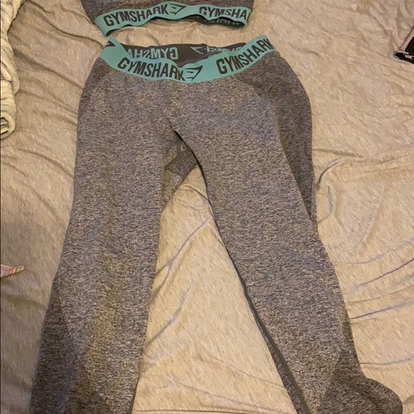 gym shark legging and sports bra set - Picture 2 of 2